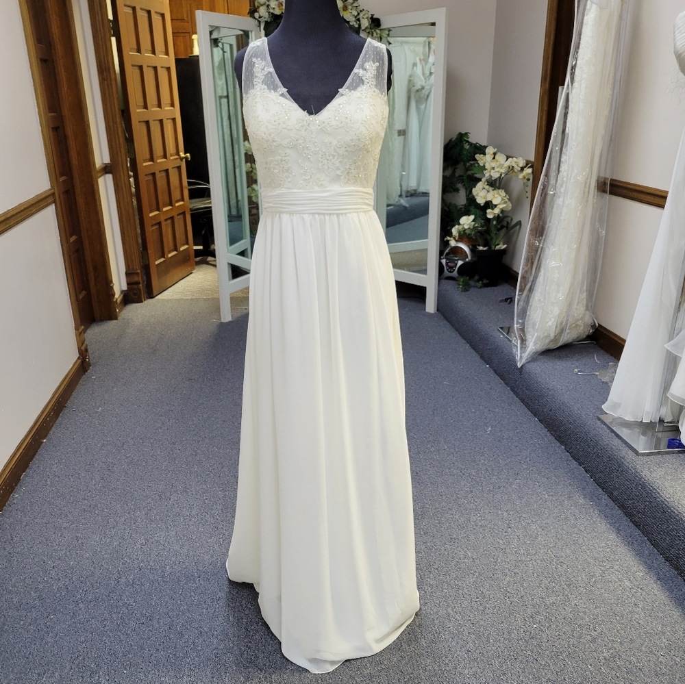 DESTINATIONS WHITE WEDDING DRESS